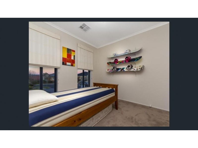 1 Messina Place, Narre Warren South VIC 3805