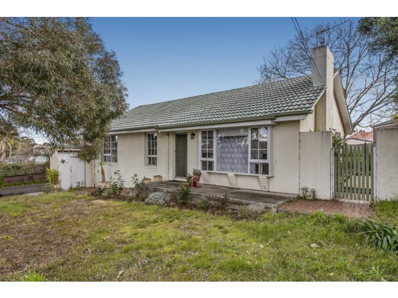 64 Laura Road, Knoxfield VIC 3180