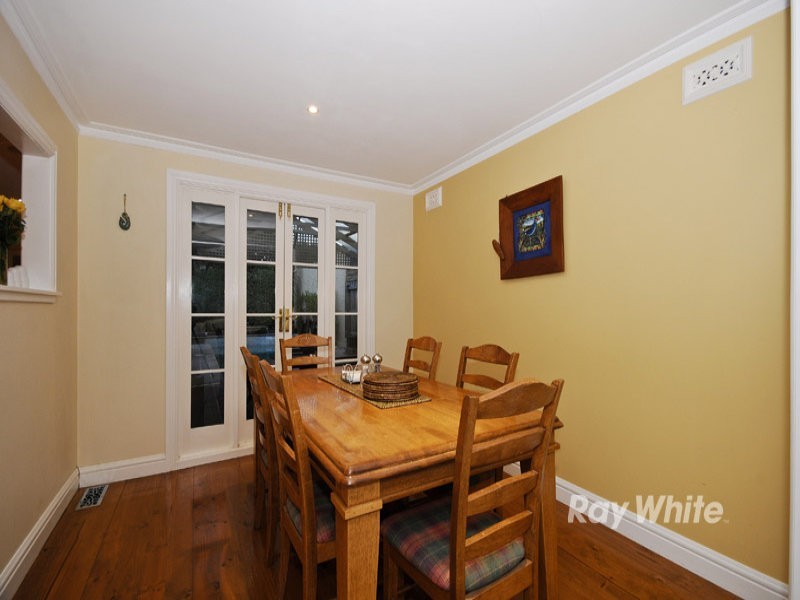 12 Wondalea Crescent, Wantirna South VIC 3152