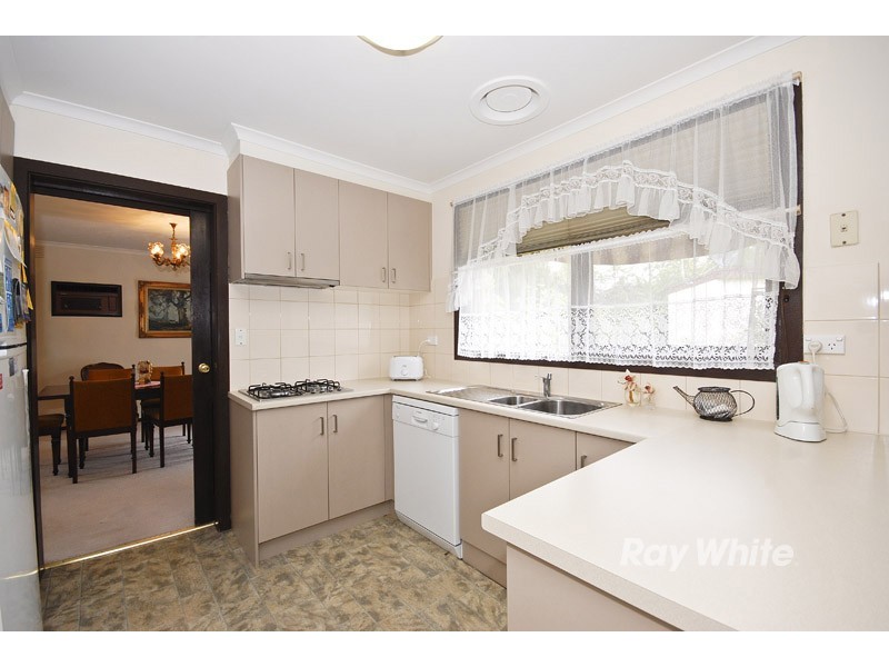 101 Raheen Avenue, Wantirna VIC 3152