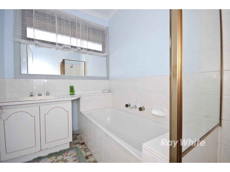 101 Raheen Avenue, Wantirna VIC 3152