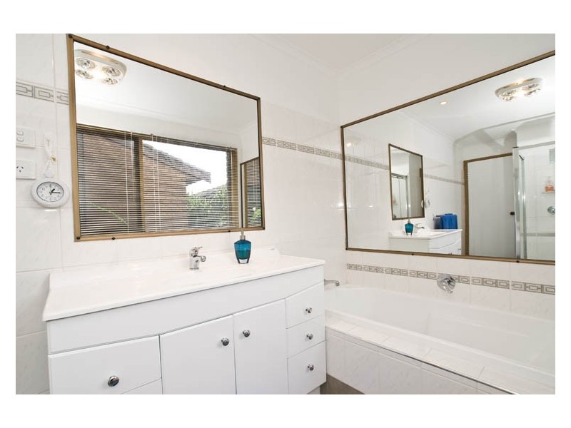 13 Anderson Court, Wantirna South VIC 3152