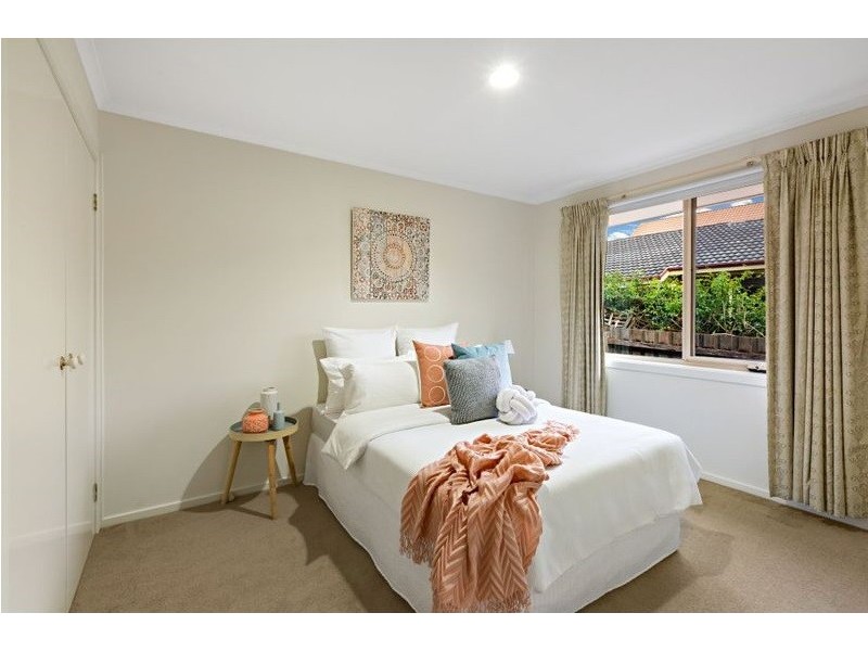 8 Appleberry Close, Knoxfield VIC 3180