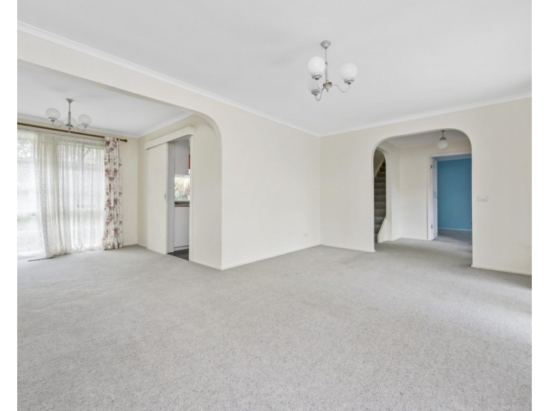 23 Avoca Way, Wantirna South VIC 3152