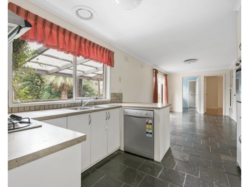 23 Avoca Way, Wantirna South VIC 3152
