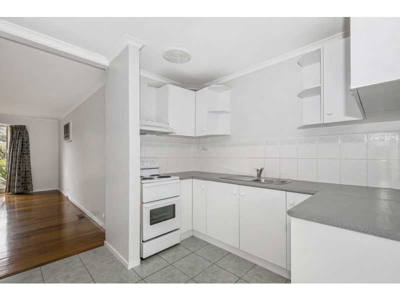 10 Locksley Close, Bayswater VIC 3153