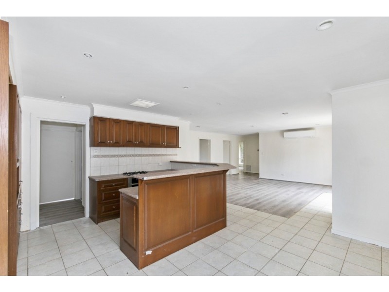 12 Fifth Avenue, Rowville VIC 3178