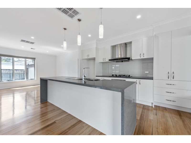 2/376 Mountain Highway, Wantirna VIC 3152