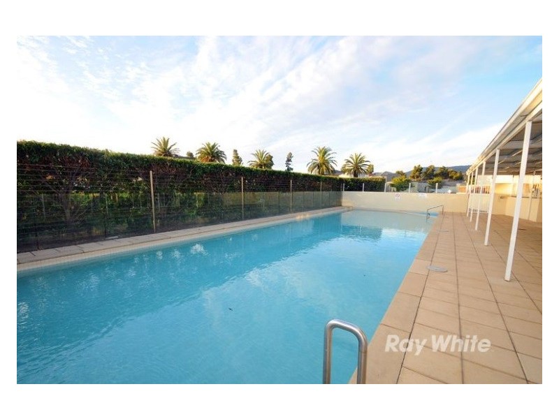 121 Sovereign Manors Crescent, Rowville VIC 3178