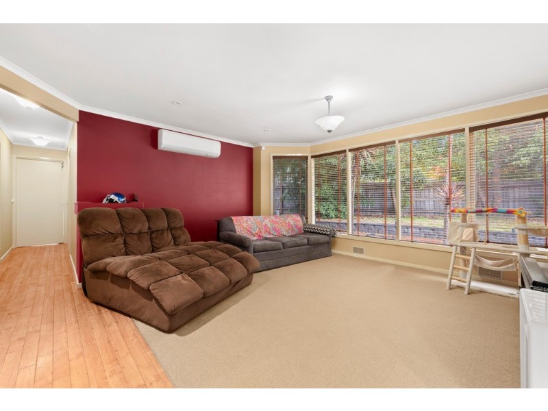 10 Corinella Square, Wantirna VIC 3152