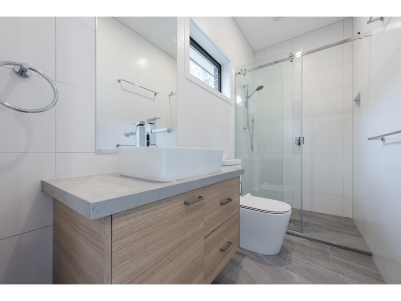 15 Birralee Street, Wantirna South VIC 3152