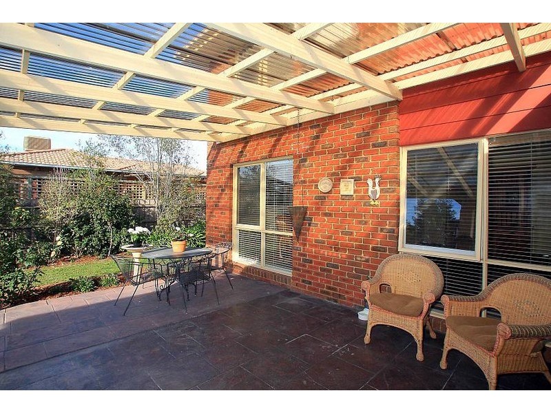 8 Kings Court, Wantirna South VIC 3152