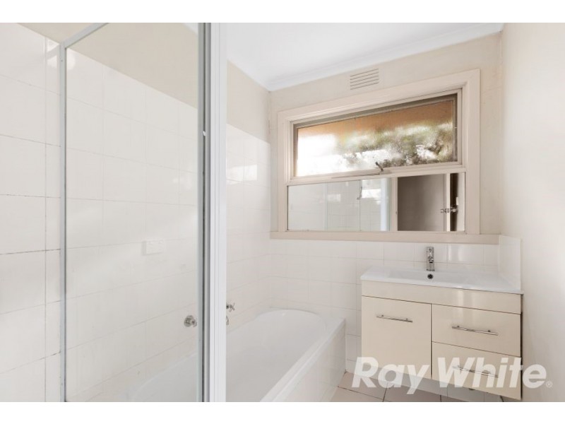 11 Henry Road, Wantirna South VIC 3152