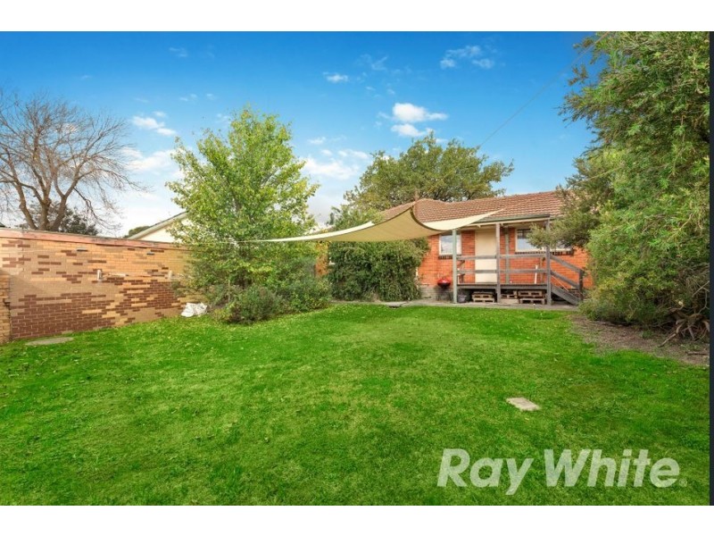 11 Henry Road, Wantirna South VIC 3152