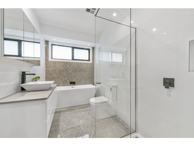 2/186 Morack Road, Vermont South VIC 3133