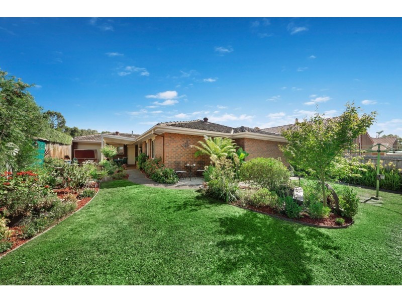 21 Hancock Drive, Ferntree Gully VIC 3156