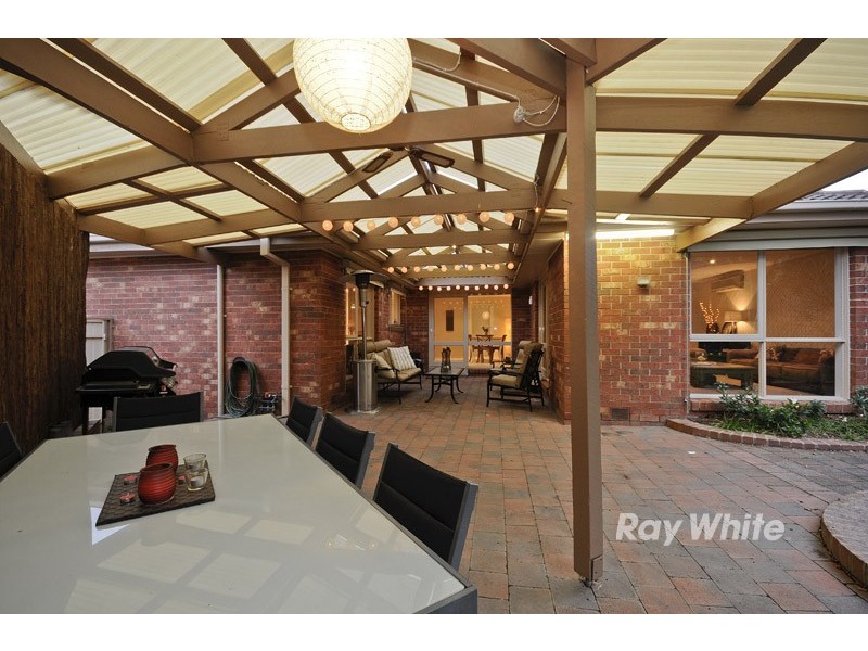 3 Blackfriars Close, Wantirna VIC 3152