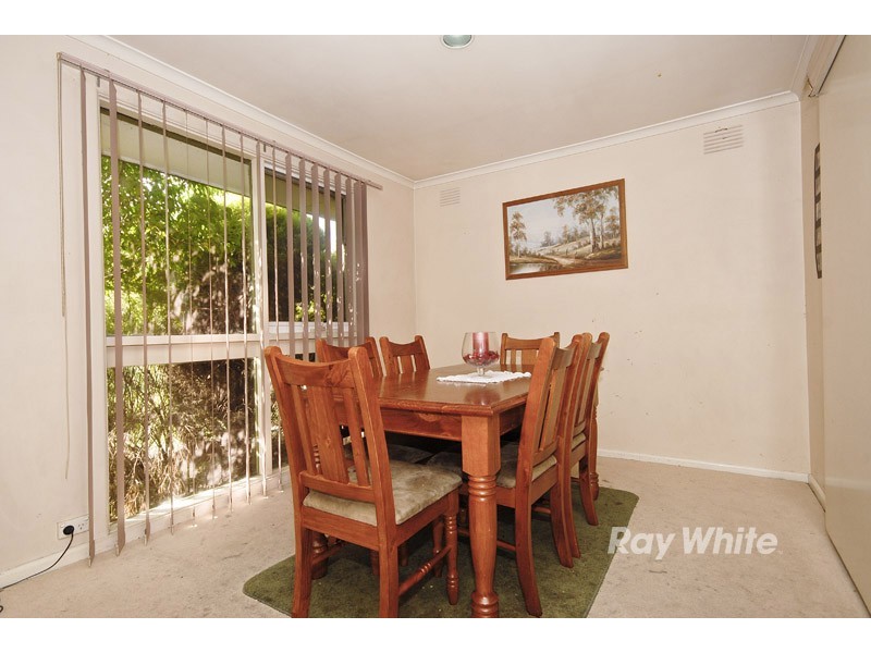 11 Attenborough Square, Wantirna VIC 3152