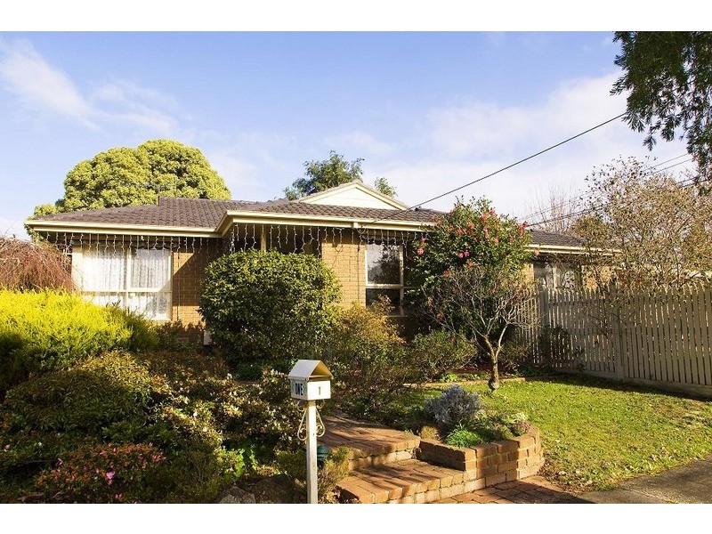 1 Cumberland Avenue, Bayswater VIC 3153