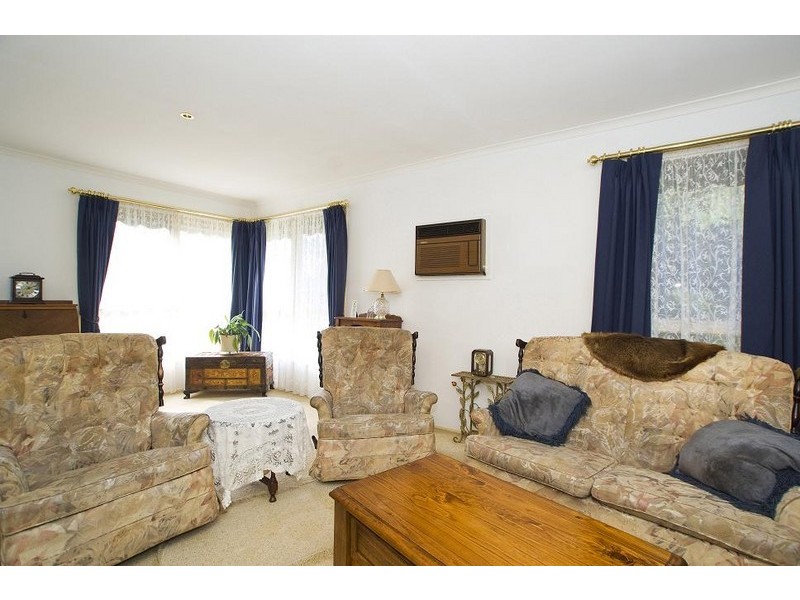 1 Cumberland Avenue, Bayswater VIC 3153