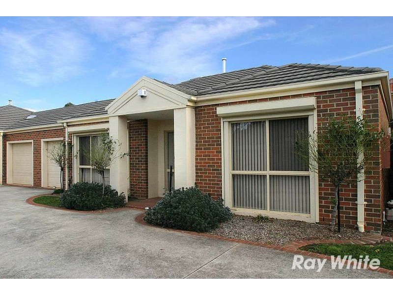 2/8 Mendora Crescent, Wantirna South VIC 3152