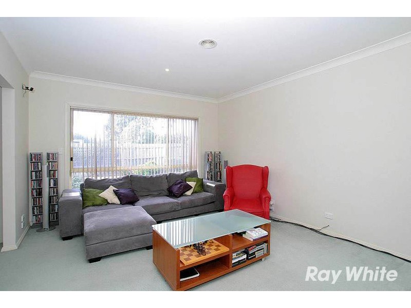 2/8 Mendora Crescent, Wantirna South VIC 3152