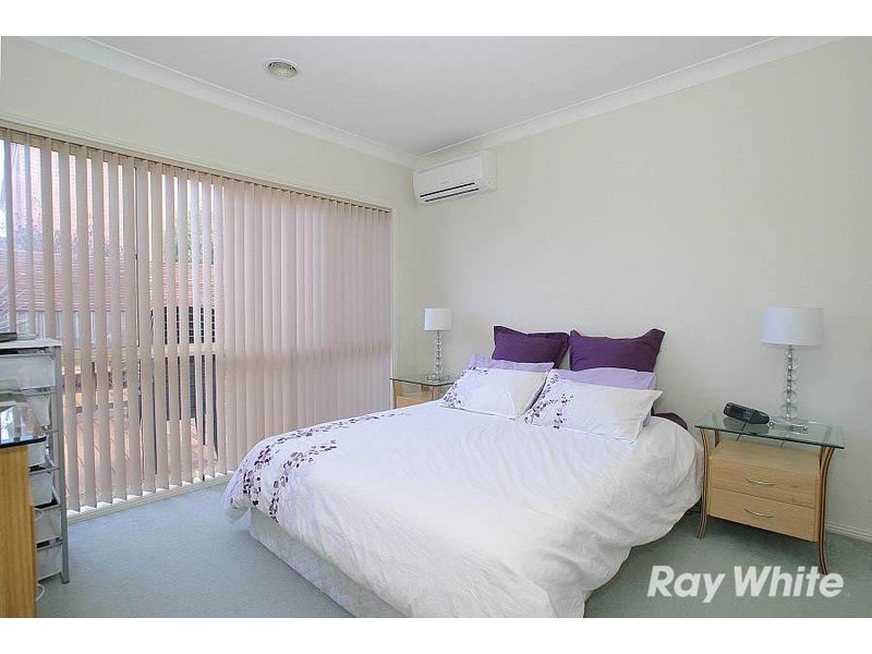 2/8 Mendora Crescent, Wantirna South VIC 3152