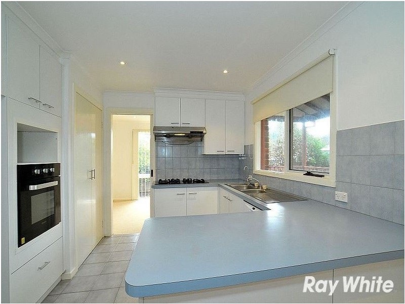 38 Witken Avenue, Wantirna South VIC 3152