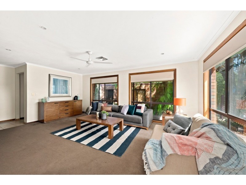 7 Erskine Drive, Rowville VIC 3178