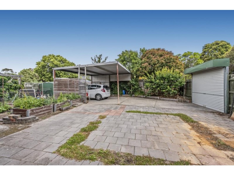 24 Old Orchard Drive, Wantirna South VIC 3152