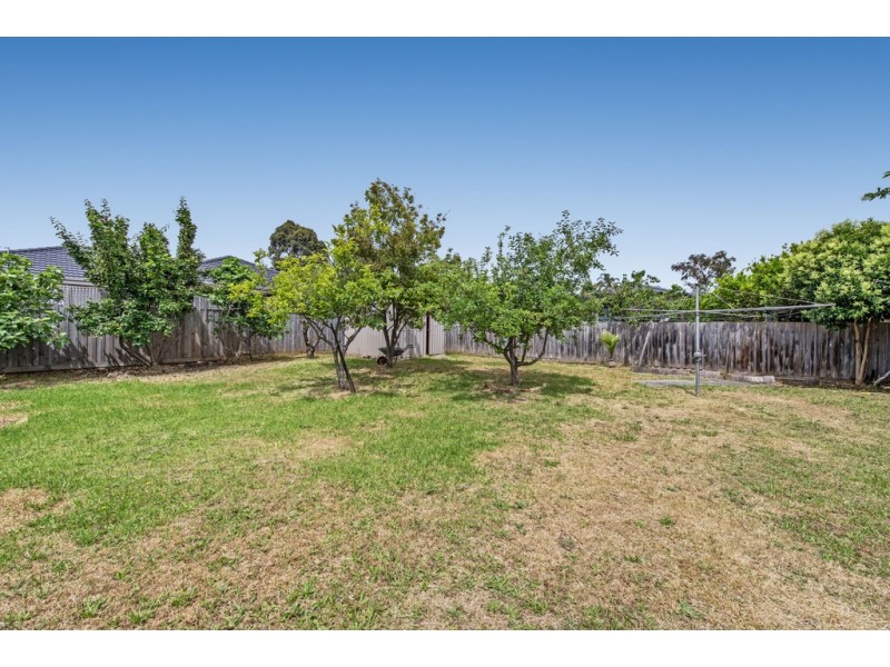 4 Dudley Avenue, Wantirna VIC 3152