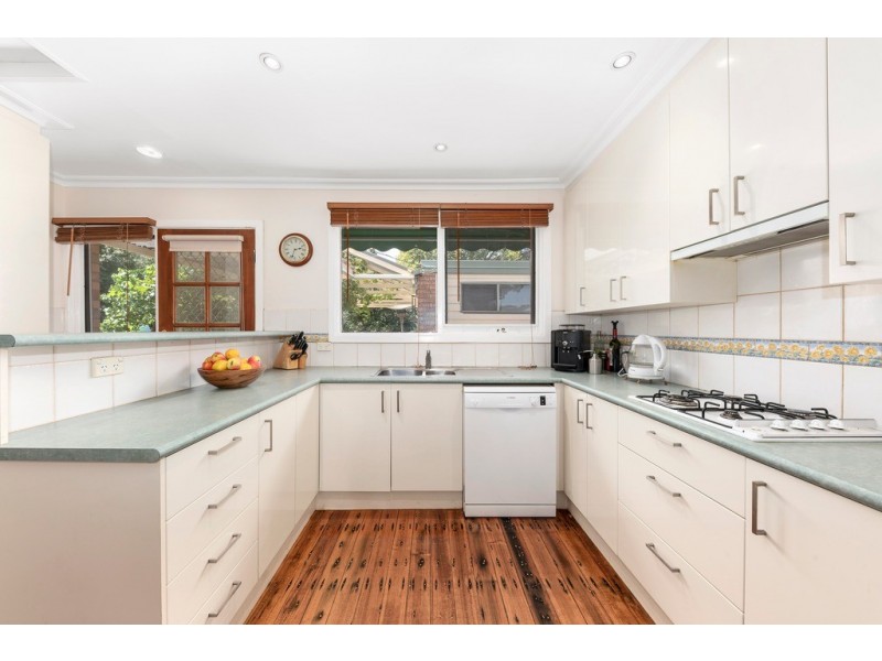 25 Bursaria Avenue, Ferntree Gully VIC 3156