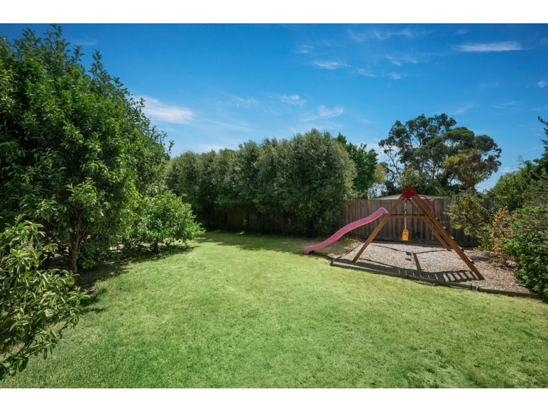 25 Bursaria Avenue, Ferntree Gully VIC 3156