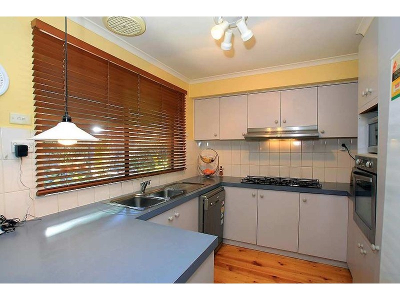 32 Somes Street, Wantirna South VIC 3152