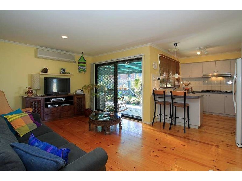 32 Somes Street, Wantirna South VIC 3152