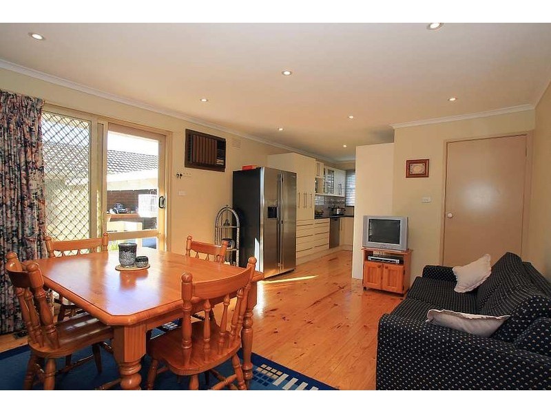 11 Mawson Close, Wantirna South VIC 3152