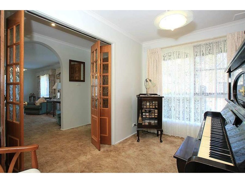 11 Mawson Close, Wantirna South VIC 3152