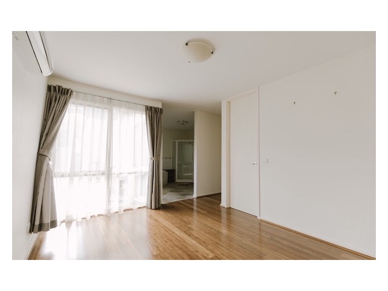 2 Armagh Crescent, Wantirna South VIC 3152