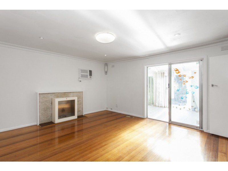 7 Russ Court, Wantirna South VIC 3152