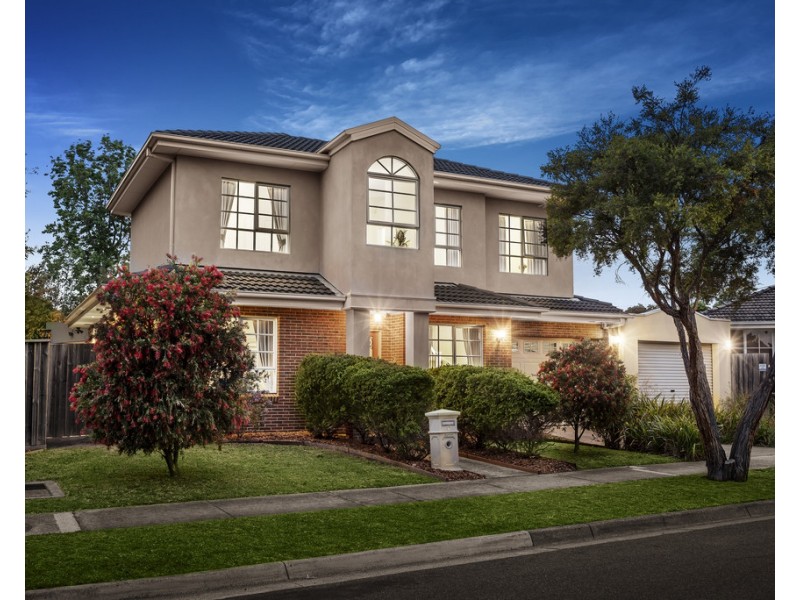 12 White Road, Wantirna South VIC 3152