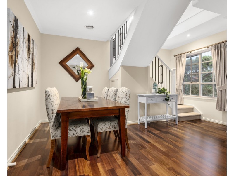 12 White Road, Wantirna South VIC 3152