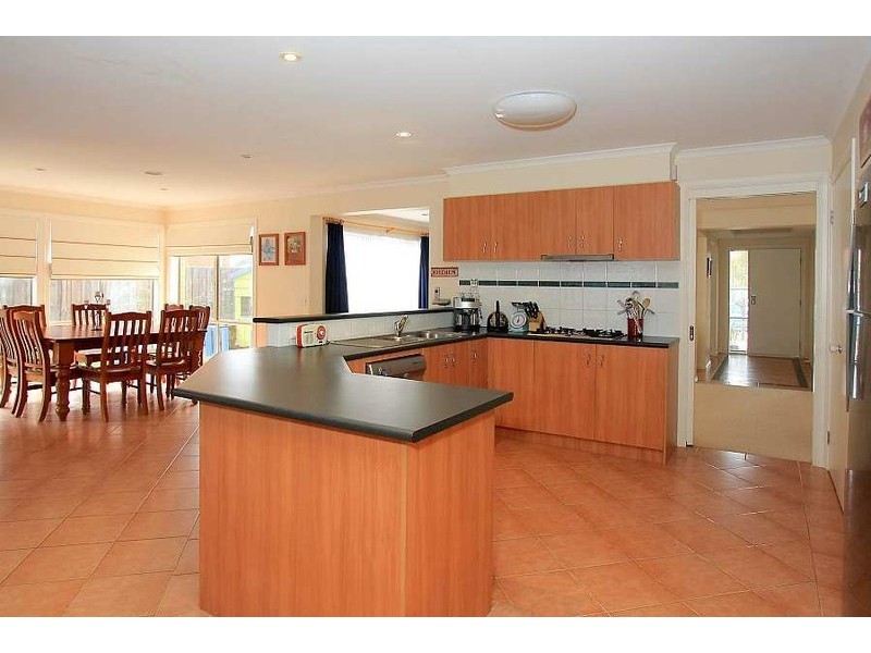 13  Bells Court, Wantirna South VIC 3152