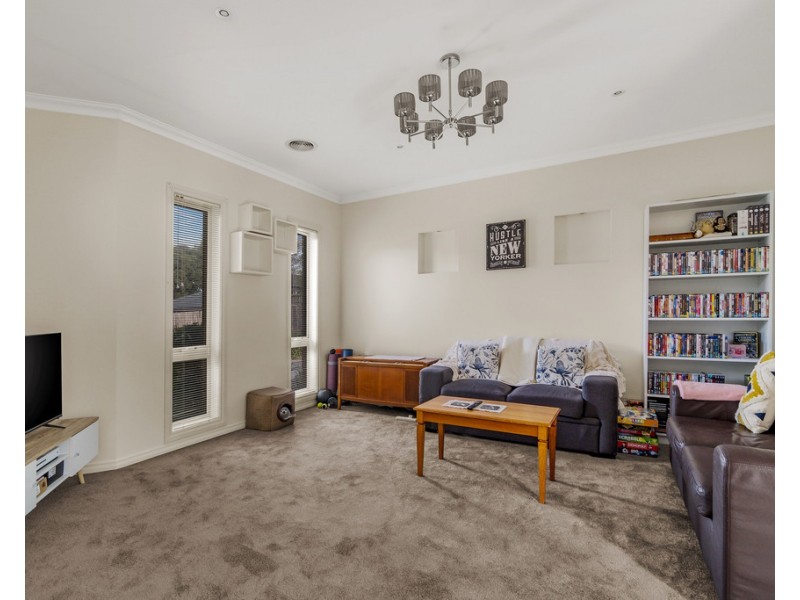 2/15 Kingsford Street, Bayswater VIC 3153