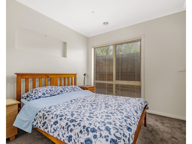 2/15 Kingsford Street, Bayswater VIC 3153