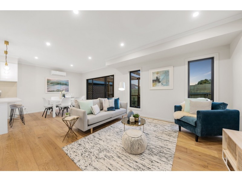 2/34 Ireland Street, Ringwood VIC 3134