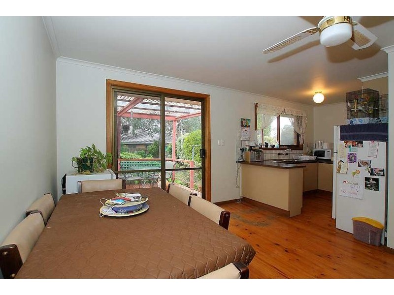 2 Parkway Close, Scoresby VIC 3179