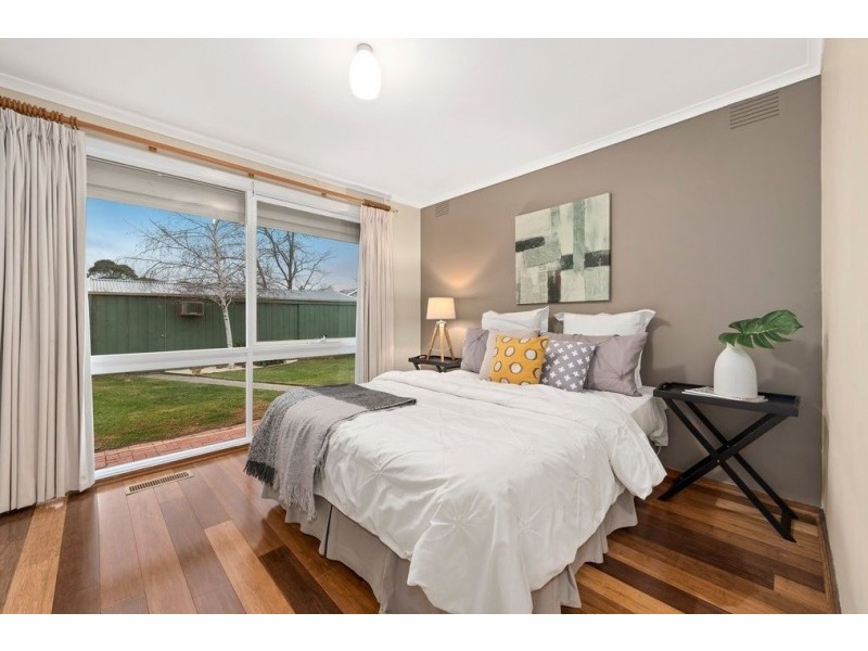 50 Grayson Drive, Scoresby VIC 3179