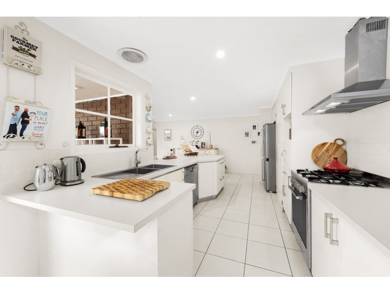 5 Parkstone Drive, Bayswater North VIC 3153