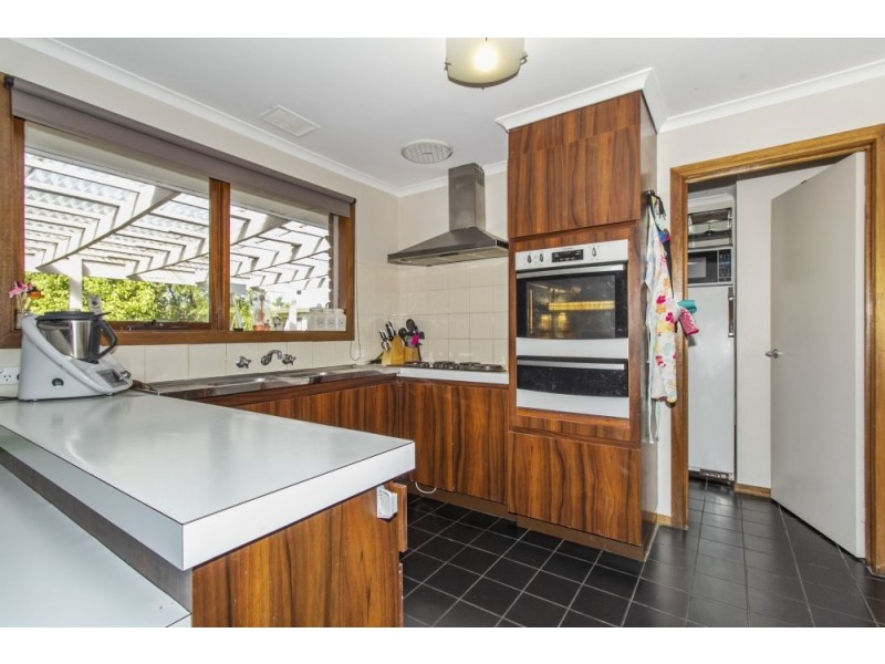 2 Wartook Way, Rowville VIC 3178