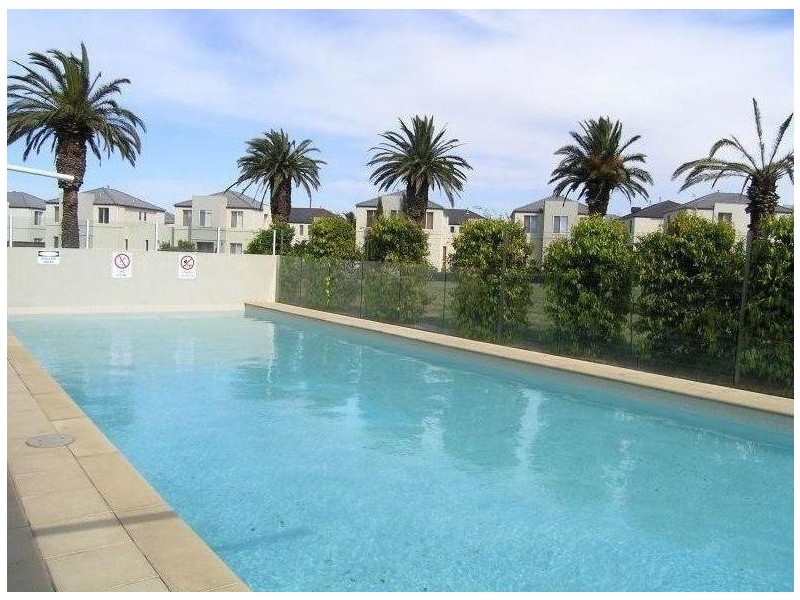 7 Sovereign Manors Crescent, Rowville VIC 3178